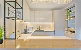 Hyde Park Sandton Luxury 2Br Top Floor
